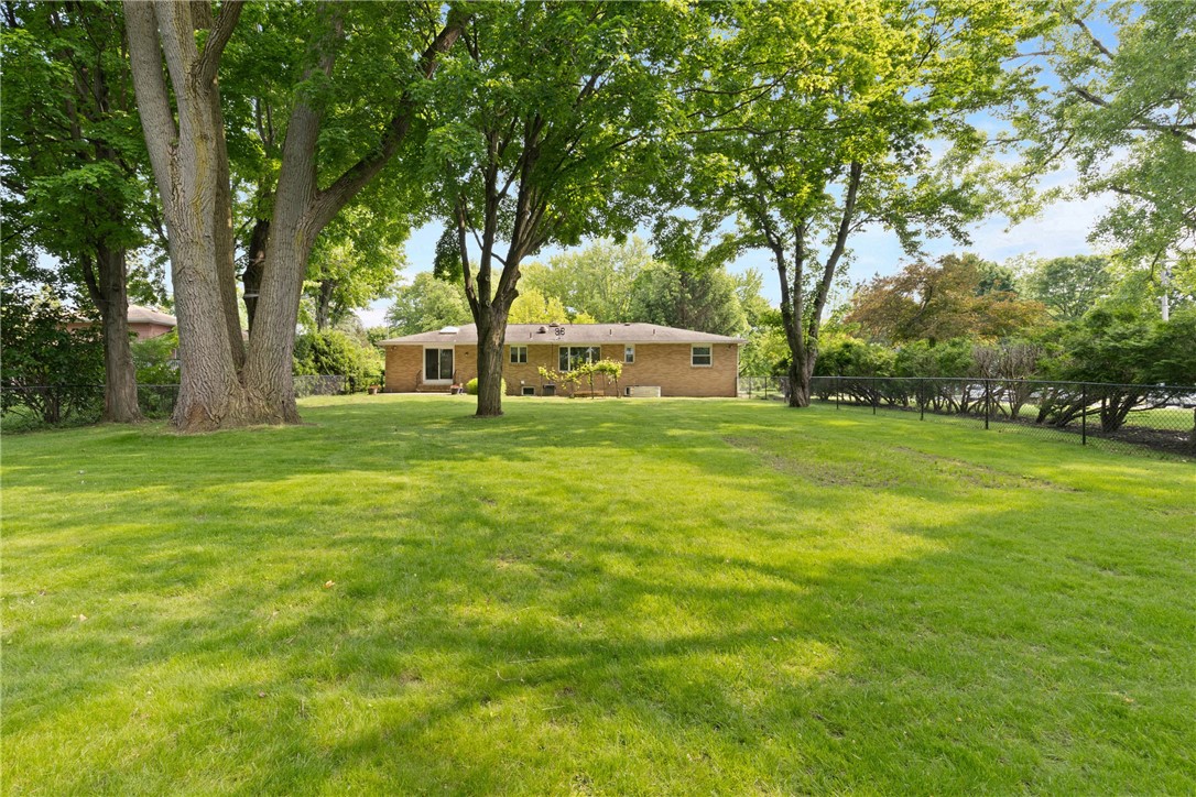 410 Thomar Drive, Webster, New York image 29