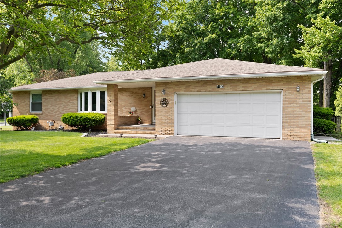 410 Thomar Drive, Webster, New York image 3