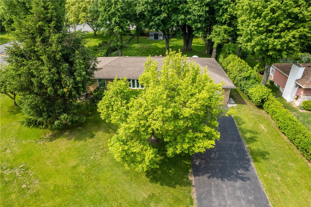 410 Thomar Drive, Webster, New York image 36