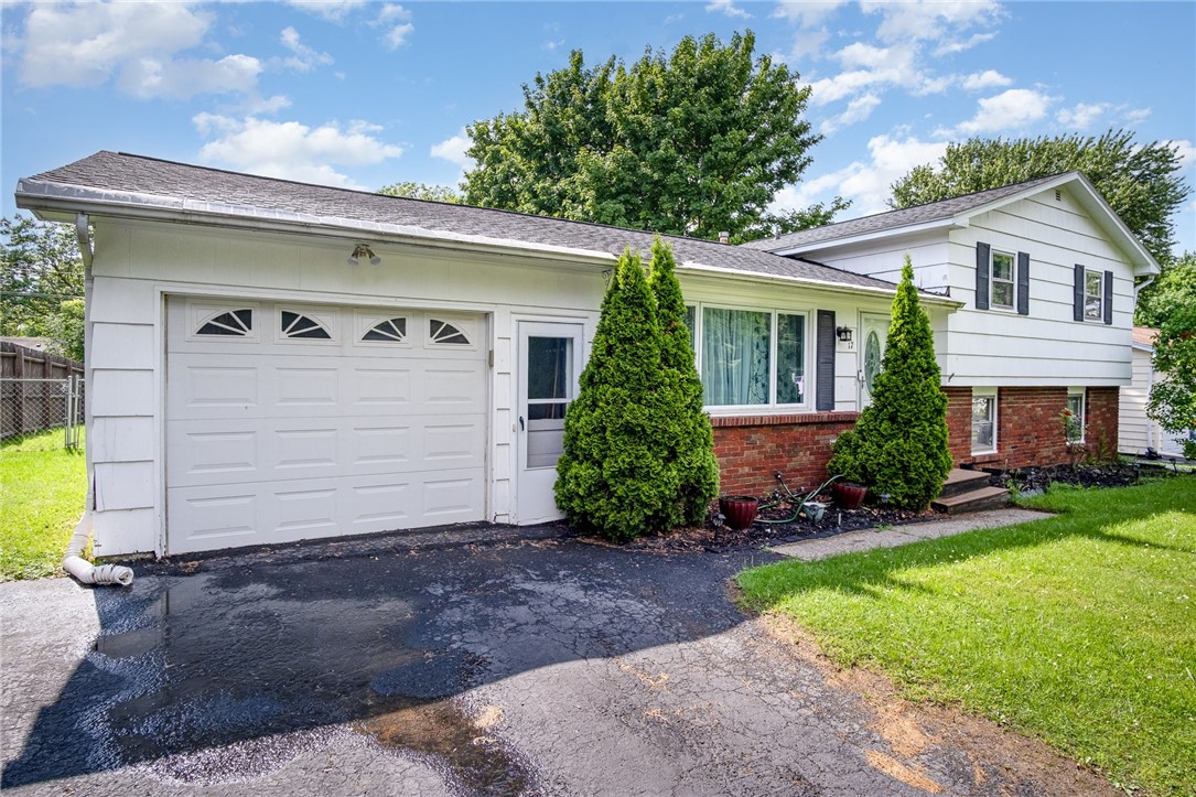 17 Charlene Drive, Gates, New York image 2