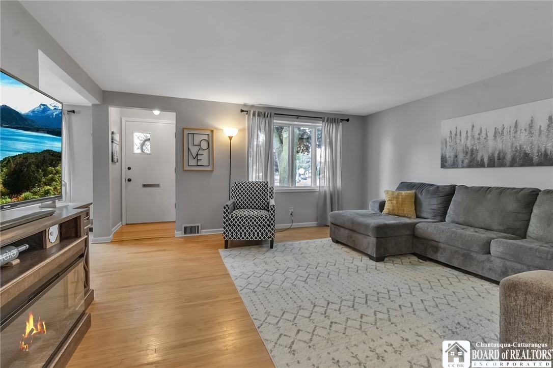 62 Thistle Avenue, Tonawanda, New York image 4