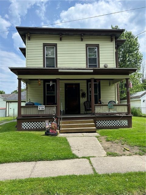 Photo of 10 Baker Street, Oneonta, NY 13820 (MLS # R1615271)