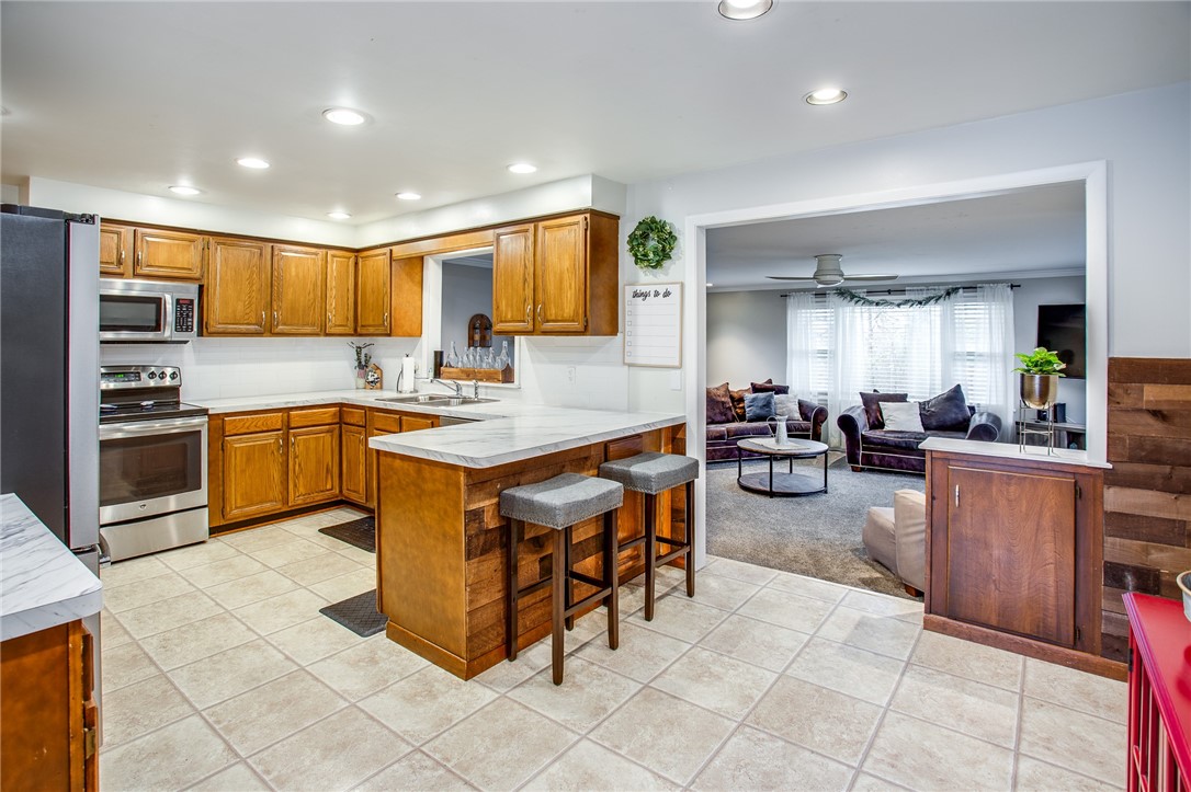 41 Crest Hill Drive, Gates, New York image 7