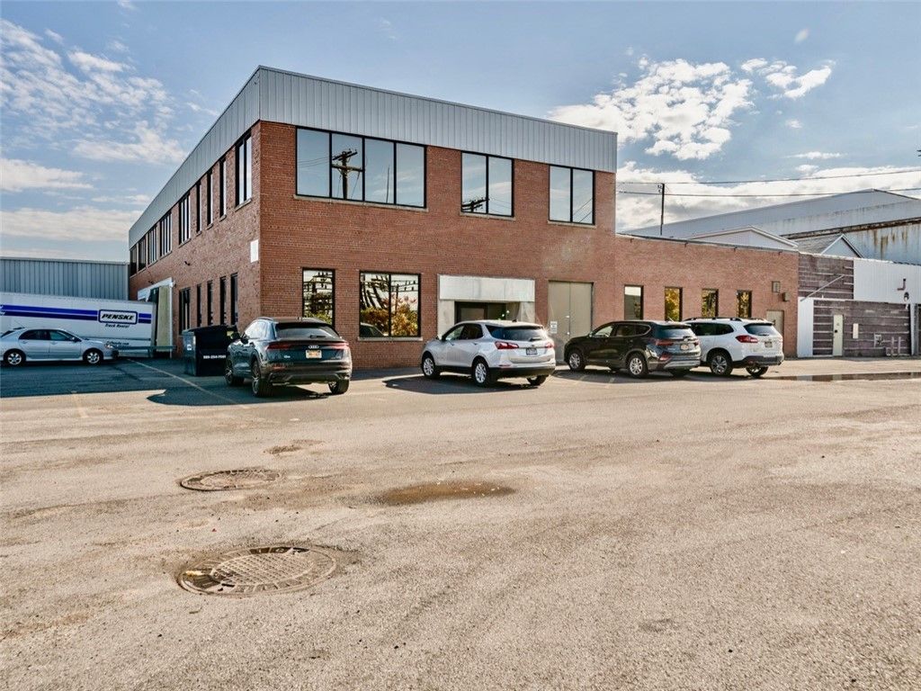 Photo of 10 Mount Read Boulevard, Rochester, NY 14611 (MLS # R1475718)