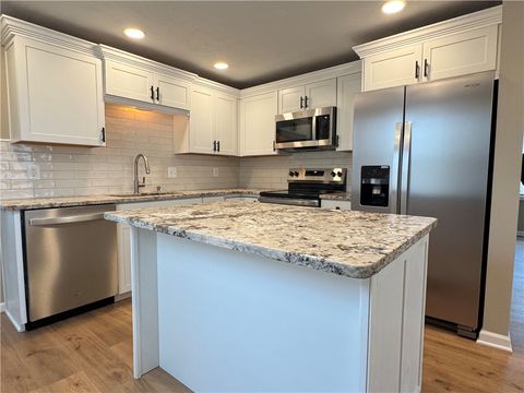 Tiny photo for 636 Embury Road, Penfield, NY 14625 (MLS # R1659489)