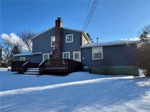 Tiny photo for 636 Embury Road, Penfield, NY 14625 (MLS # R1659489)