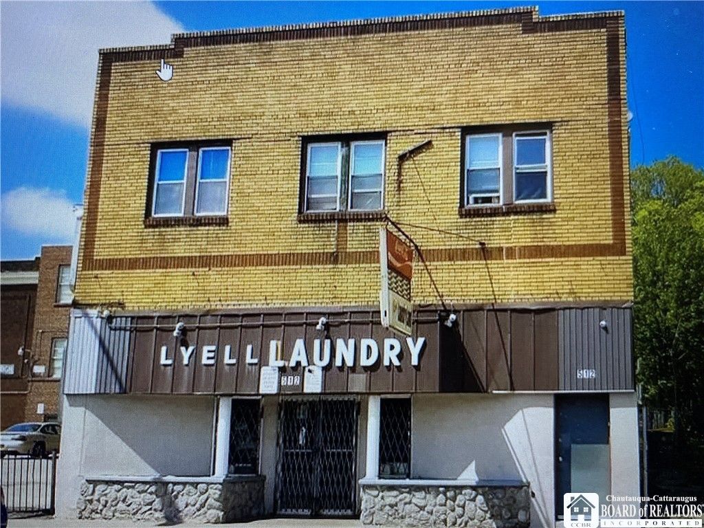 Photo of 512 Lyell Avenue, Rochester, NY 14606 (MLS # R1652413)