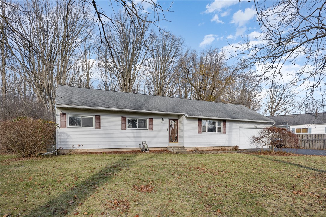 212 Wildbriar Road, Henrietta, New York image 1