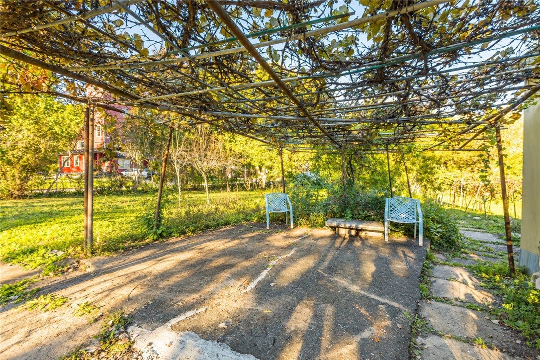 59 Jefferson Avenue