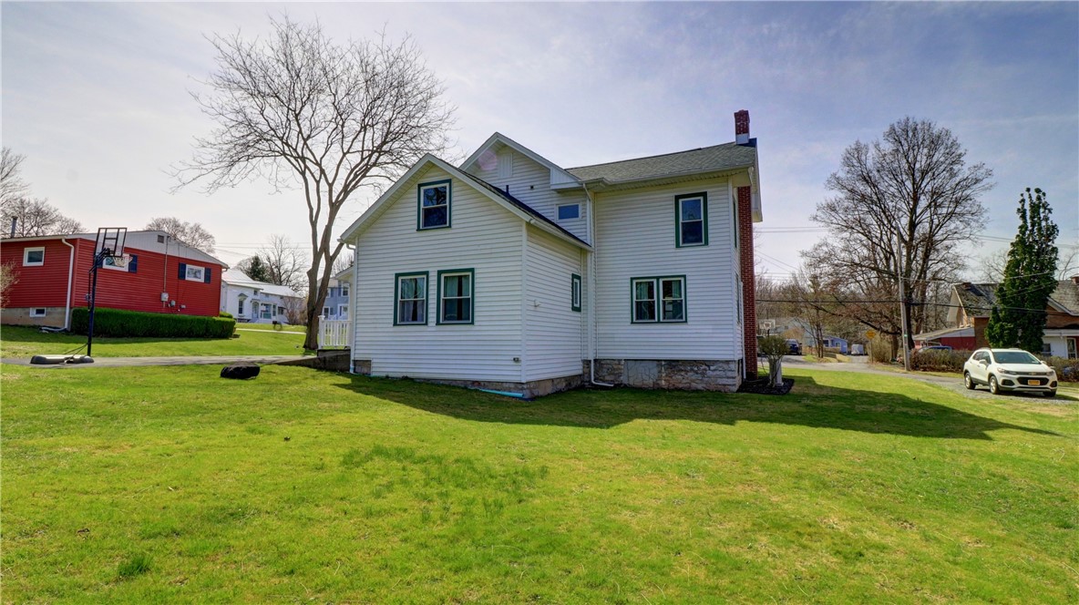 Springport, New York 13160, United States, 5 Bedrooms Bedrooms, ,2 BathroomsBathrooms,Residential,Pending,102601