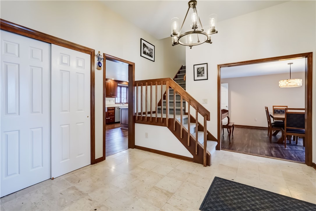 27 Sutton Point, Pittsford, New York image 4