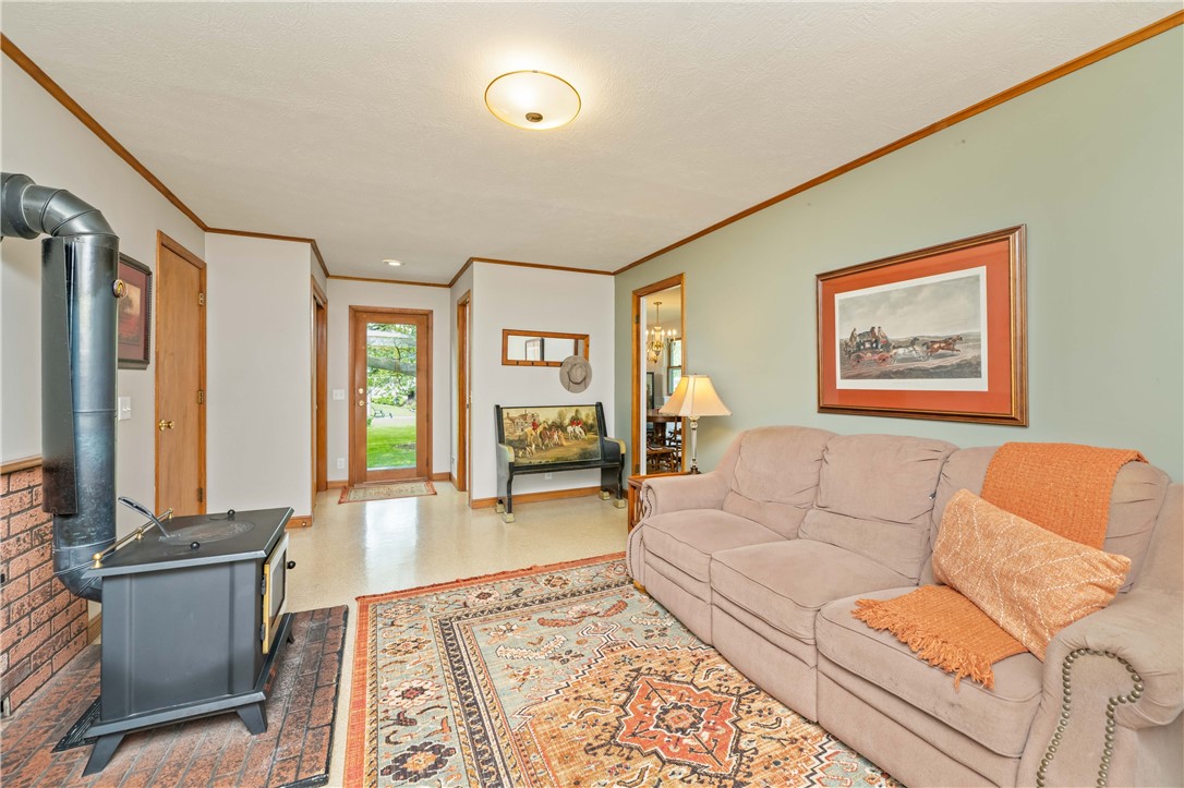 1101 Five Mile Line Road, Webster, New York image 21
