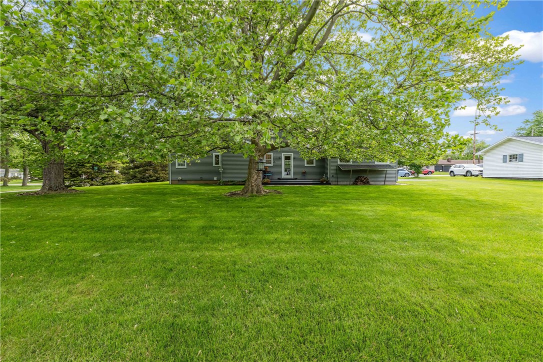 1101 Five Mile Line Road, Webster, New York image 49