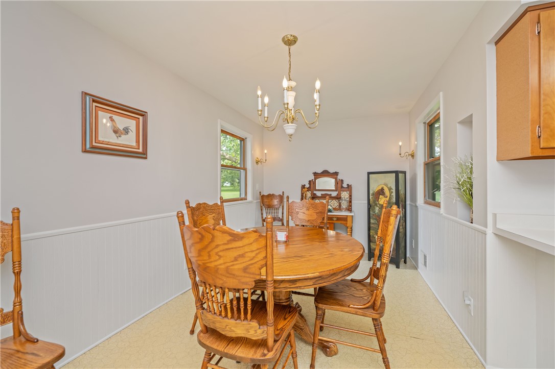 1101 Five Mile Line Road, Webster, New York image 13