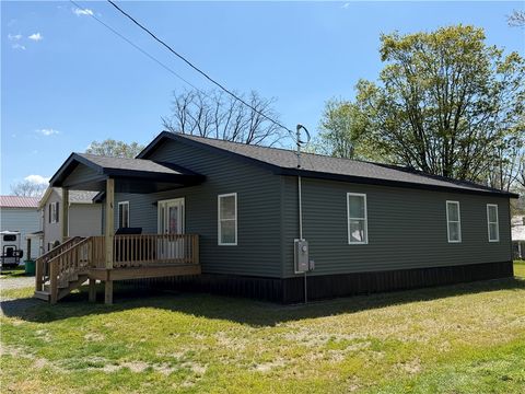 Tiny photo for 9 Whiting Street, Bath, NY 14810 (MLS # R1680442)