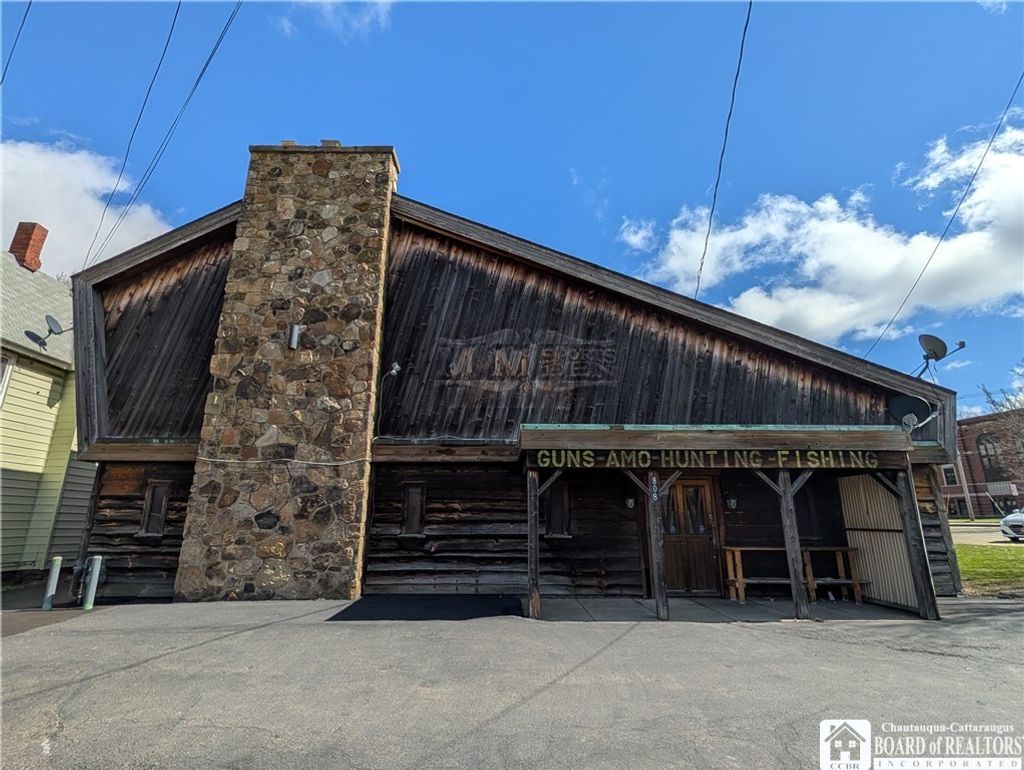 Photo of 808 N Main Street, Jamestown, NY 14701 (MLS # R1666849)