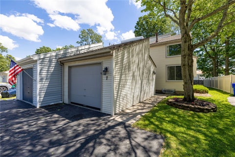 Tiny photo for 7 Brimsdown Circle, Perinton, NY 14450 (MLS # R1692178)