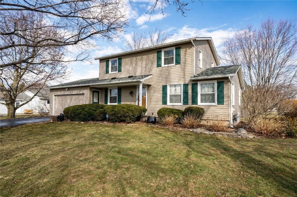 Photo of 44 Flynnwood Drive, Greece, NY 14612 (MLS # R1667851)