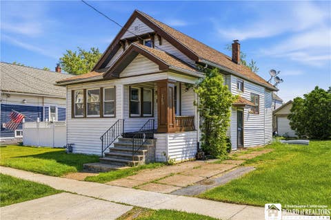 Homes For Sale - 123 Courtland Avenue<br/> Buffalo, NY 14215