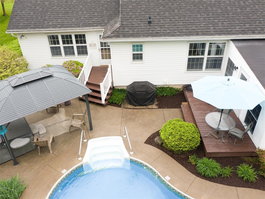 390 Red Apple Lane, Greece, New York image 46