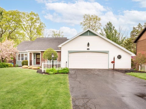 Photo for 390 Red Apple Lane
