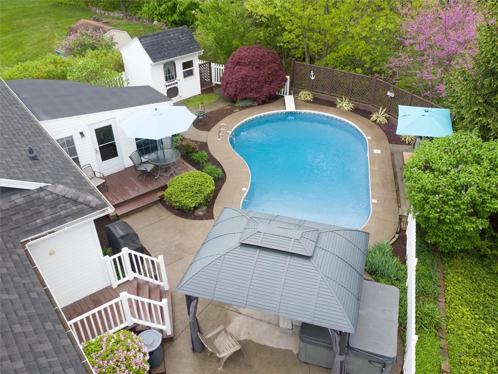 390 Red Apple Lane, Greece, New York image 38