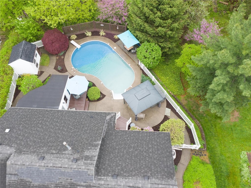 390 Red Apple Lane, Greece, New York image 39
