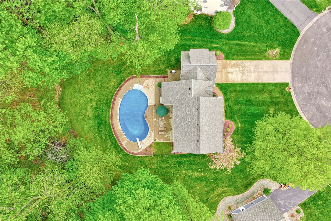471 Sandystone Circle, Webster, New York image 43