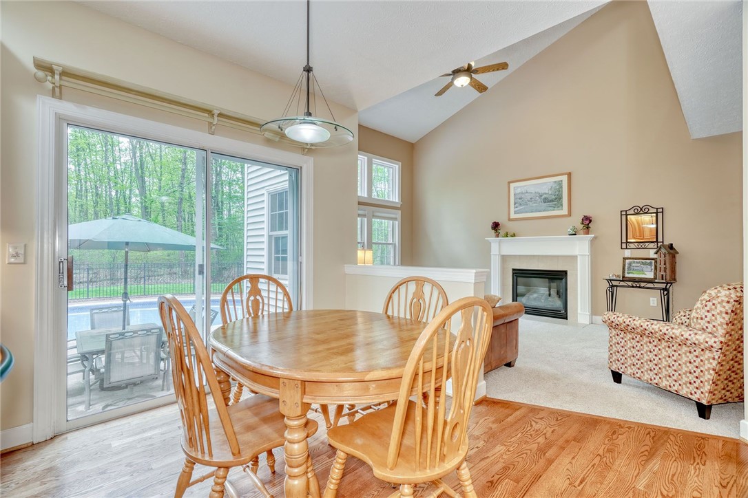 471 Sandystone Circle, Webster, New York image 12