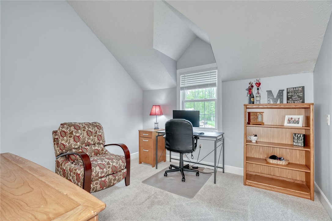 471 Sandystone Circle, Webster, New York image 28