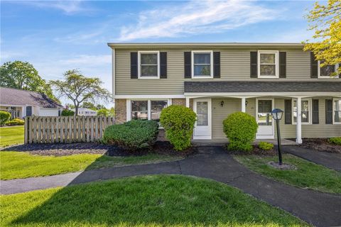 Condo For Sale - 21 S Estate Drive<br/> Webster, NY 14580