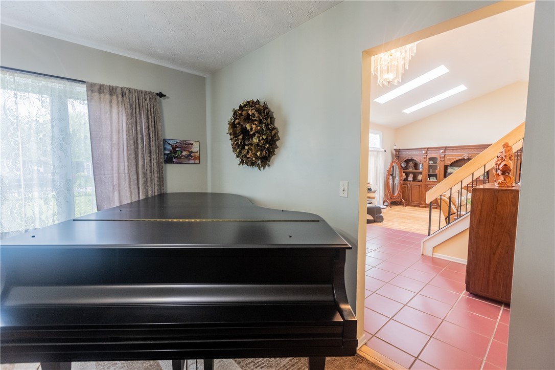 401 Montvale Lane, Greece, New York image 13