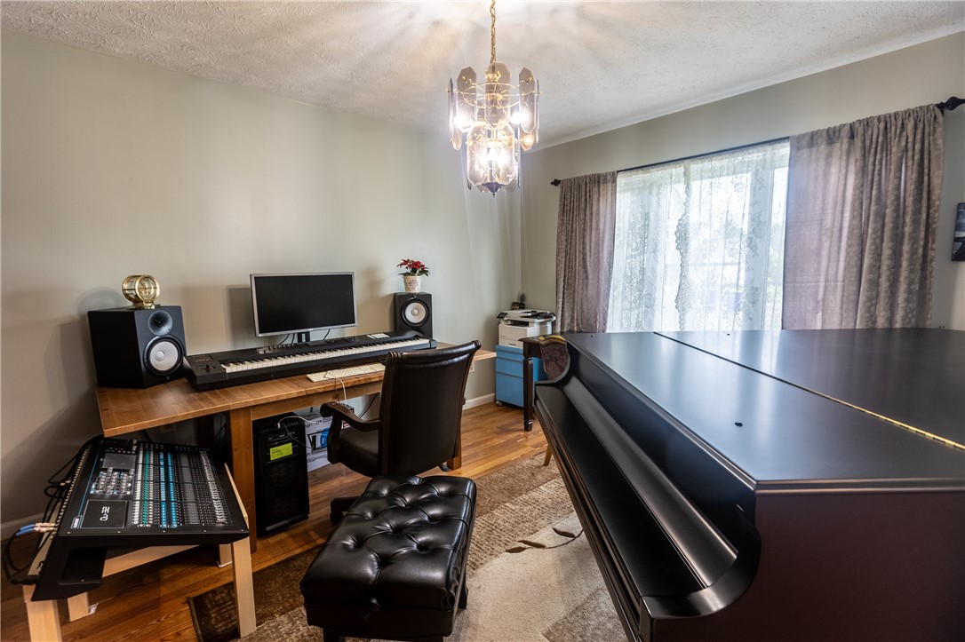 401 Montvale Lane, Greece, New York image 12