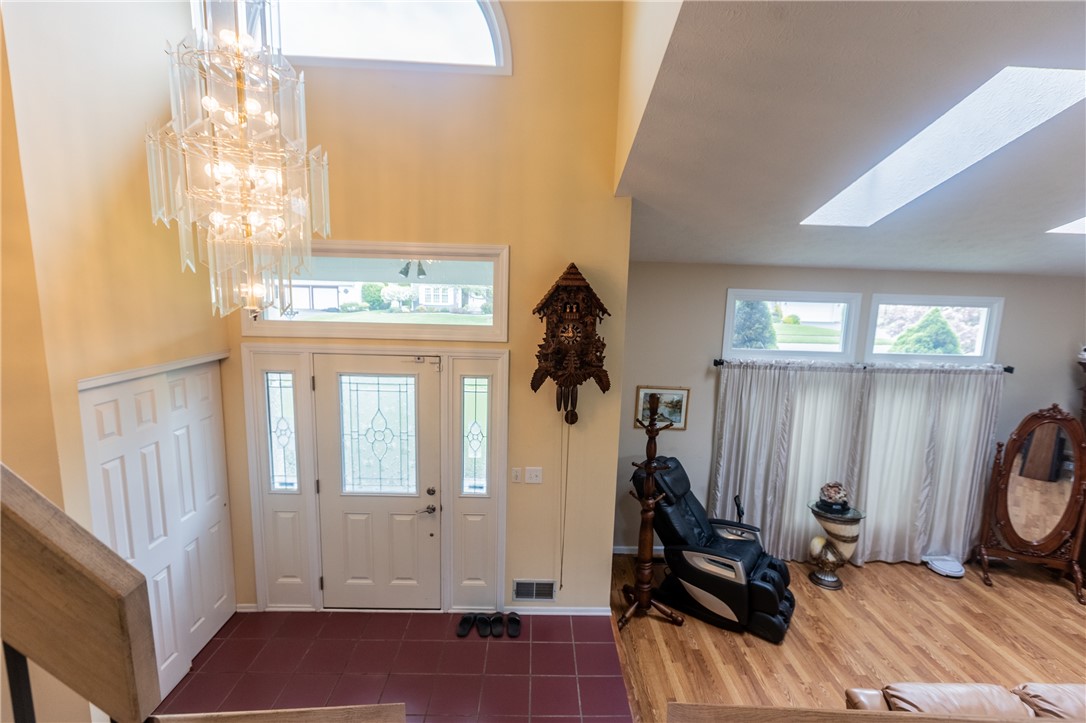 401 Montvale Lane, Greece, New York image 38