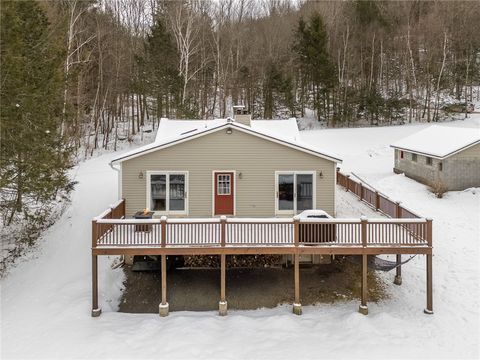 Tiny photo for 175 Chris Long Road, Middletown, NY 12406 (MLS # R1659259)