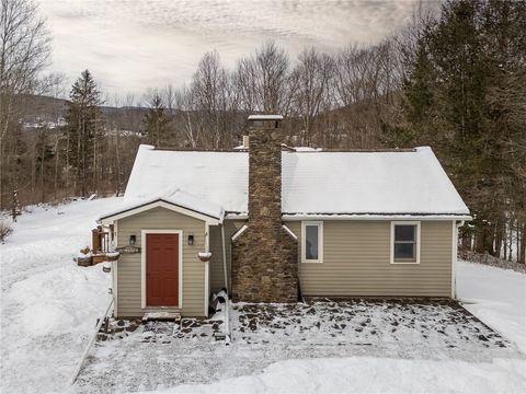 Tiny photo for 175 Chris Long Road, Middletown, NY 12406 (MLS # R1659259)
