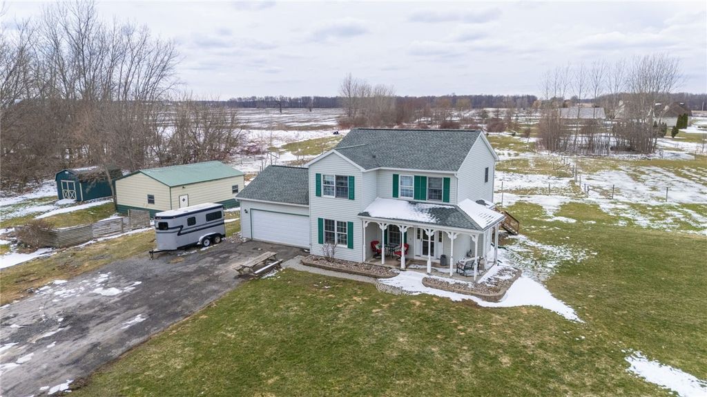 Photo of 441 Hamlin Parma Townline Road, Hamlin, NY 14468 (MLS # R1667891)