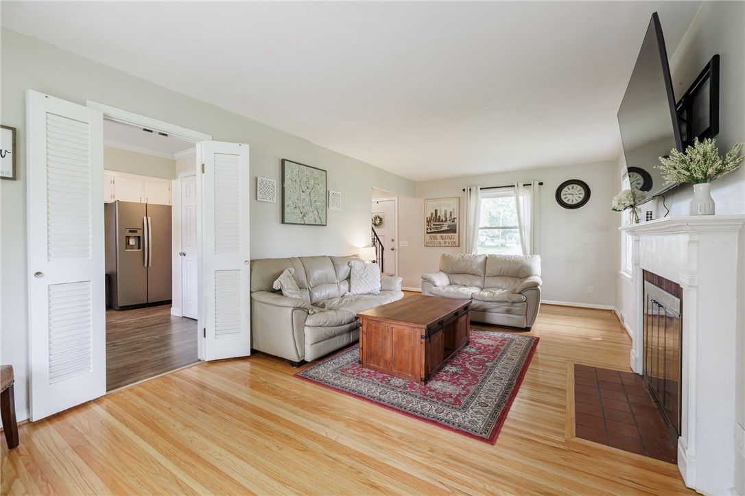 49 Lincolnshire Road, Webster, New York image 9