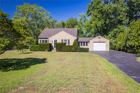 823 chestnut bnd webster ny 14580