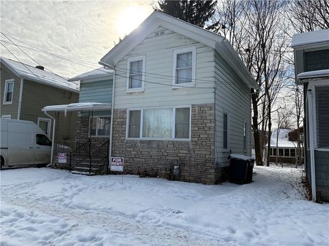 Photo of 19 Cherry Street, Oneonta, NY 13820 (MLS # R1585943)