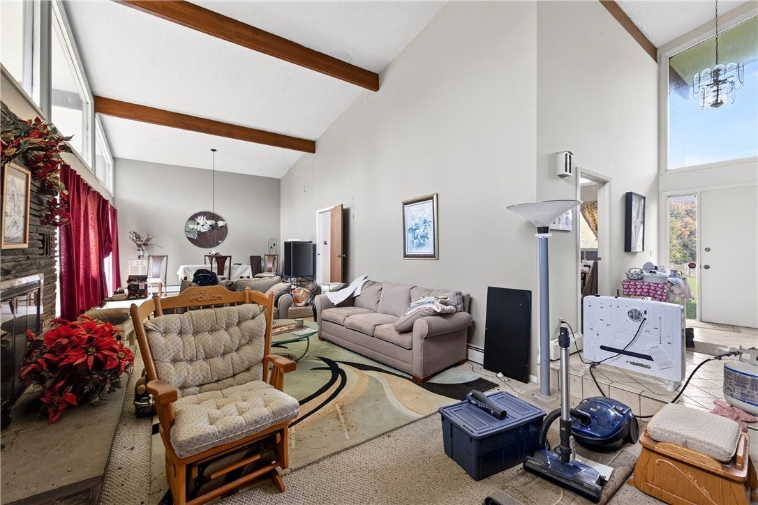 1383 Wayneport Road