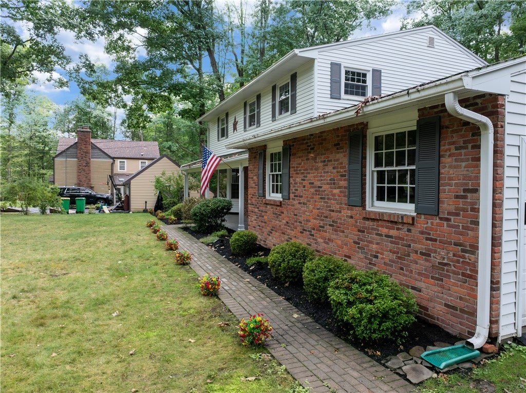 127 W Hill Terrace W
