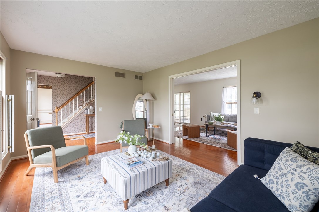 Search Properties 3 10 timber ridge drive