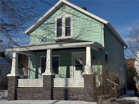 Photo of 6 Cherry Street, Oneonta, NY 13820 (MLS # R1583977)