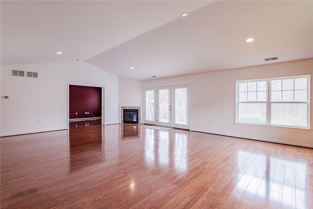 1102 Rivers Run, Henrietta, New York image 8
