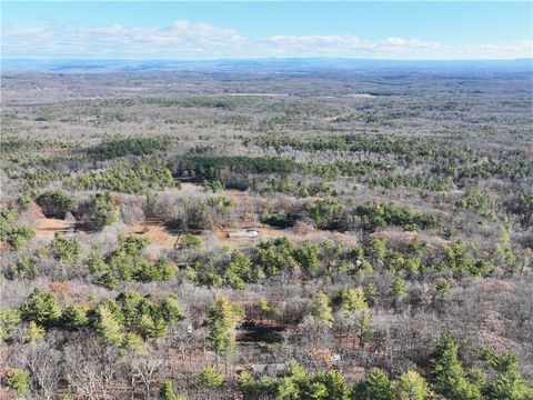 Photo of 331 Ledgemoor Road, Catskill, NY 12414 (MLS # R1653634)