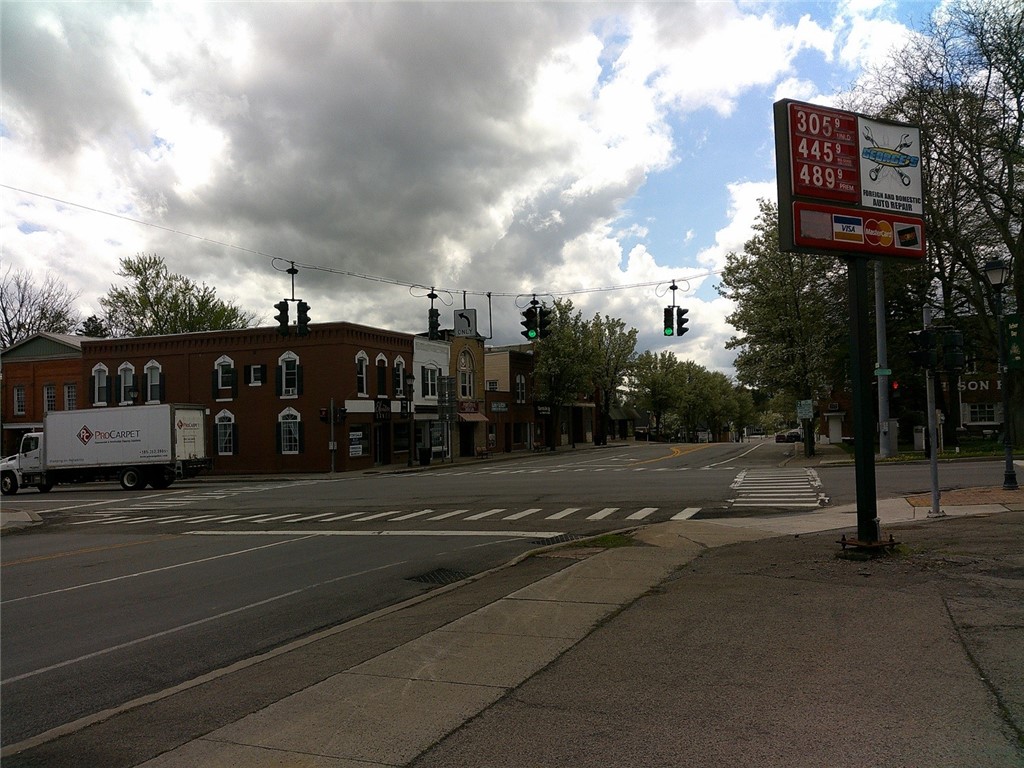 4 W Buffalo Street