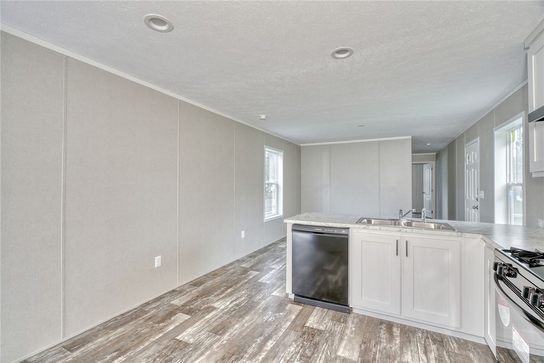 70 Rome Lane, Ontario, New York image 10
