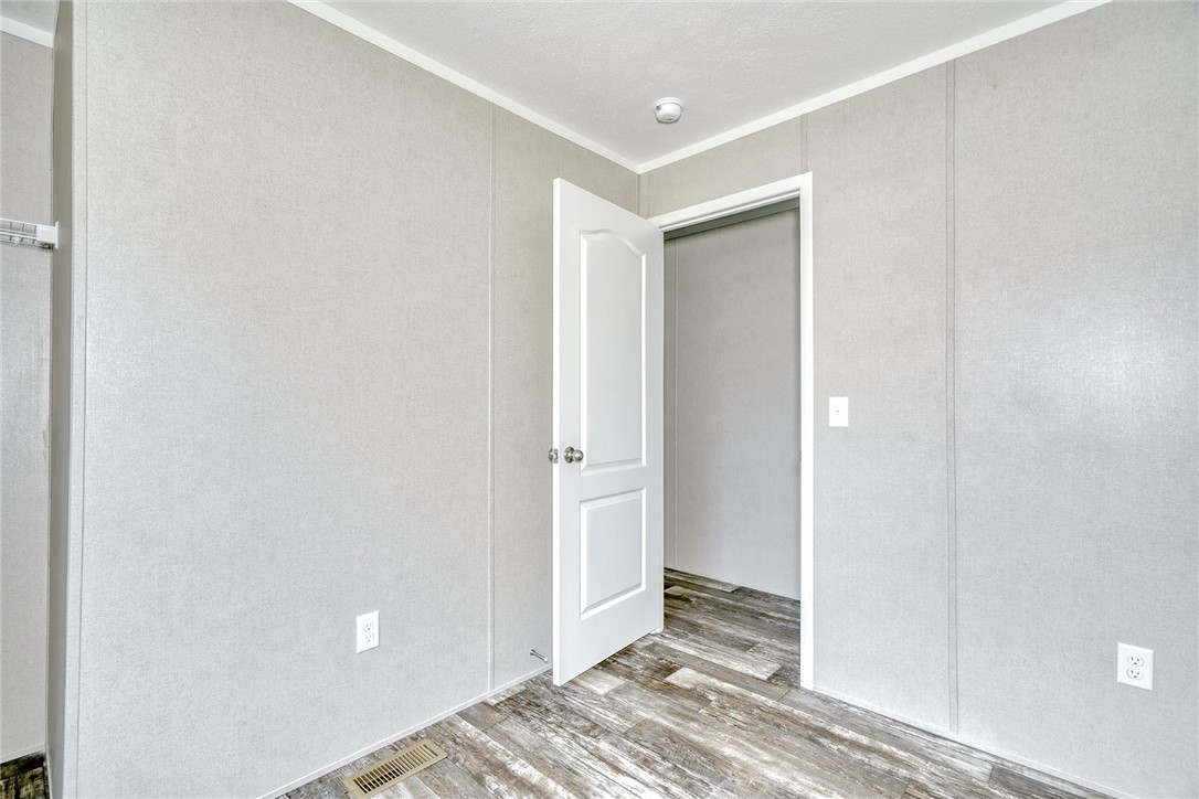70 Rome Lane, Ontario, New York image 21