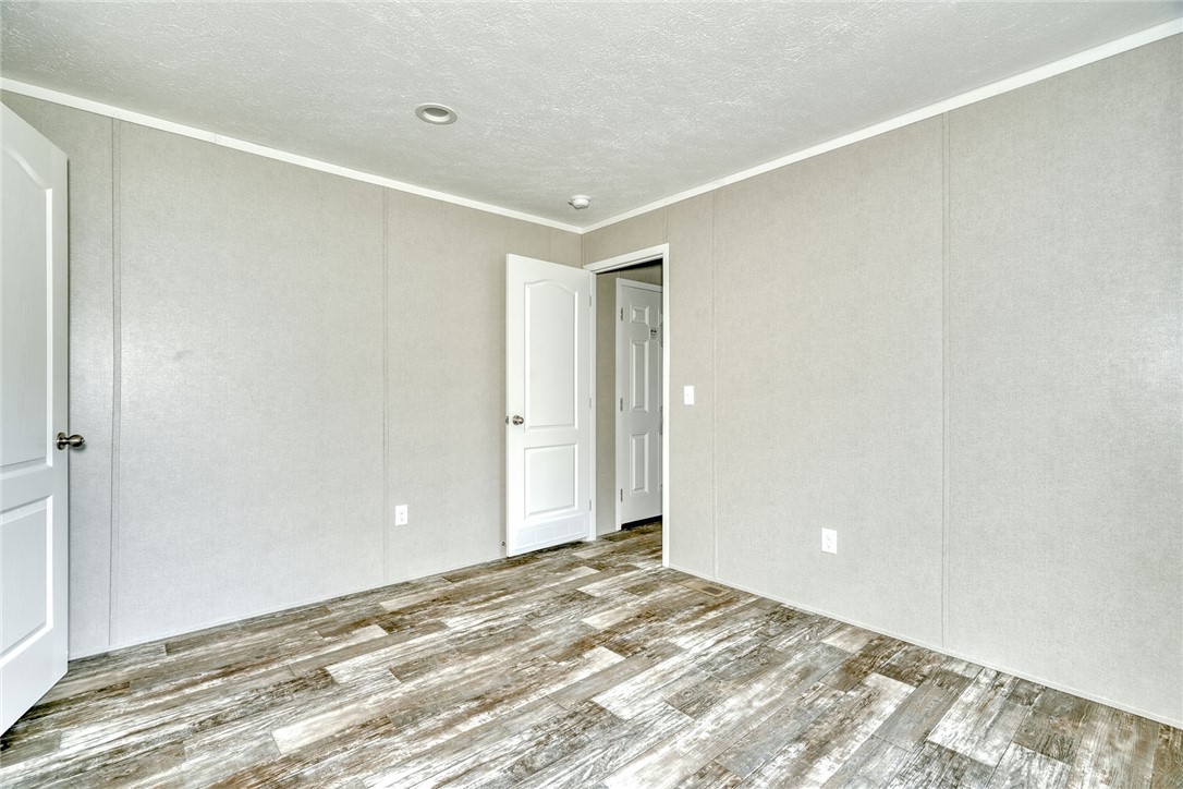 70 Rome Lane, Ontario, New York image 14